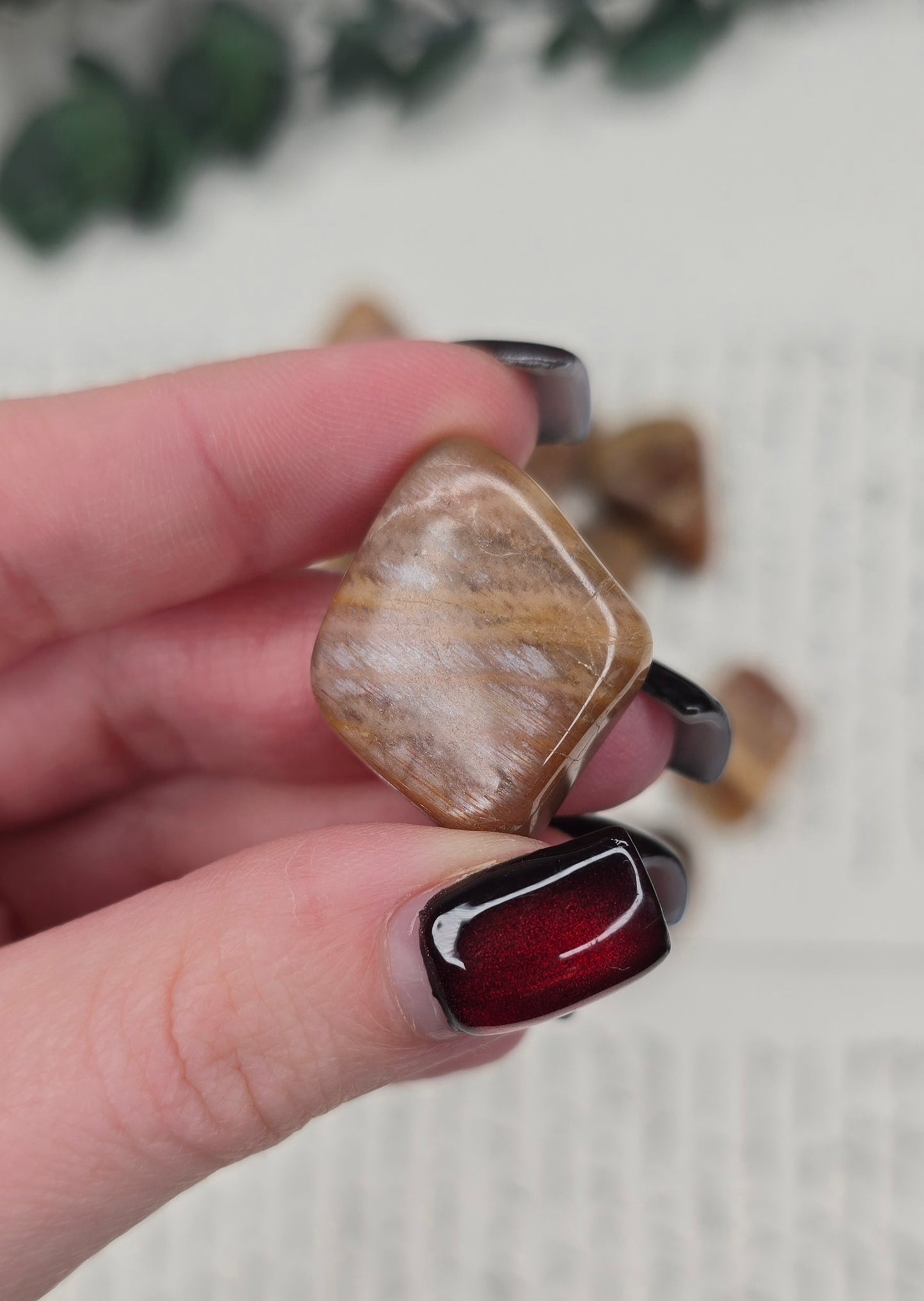 Pierre de Lune Orangée – Galet Poli Qualité AA